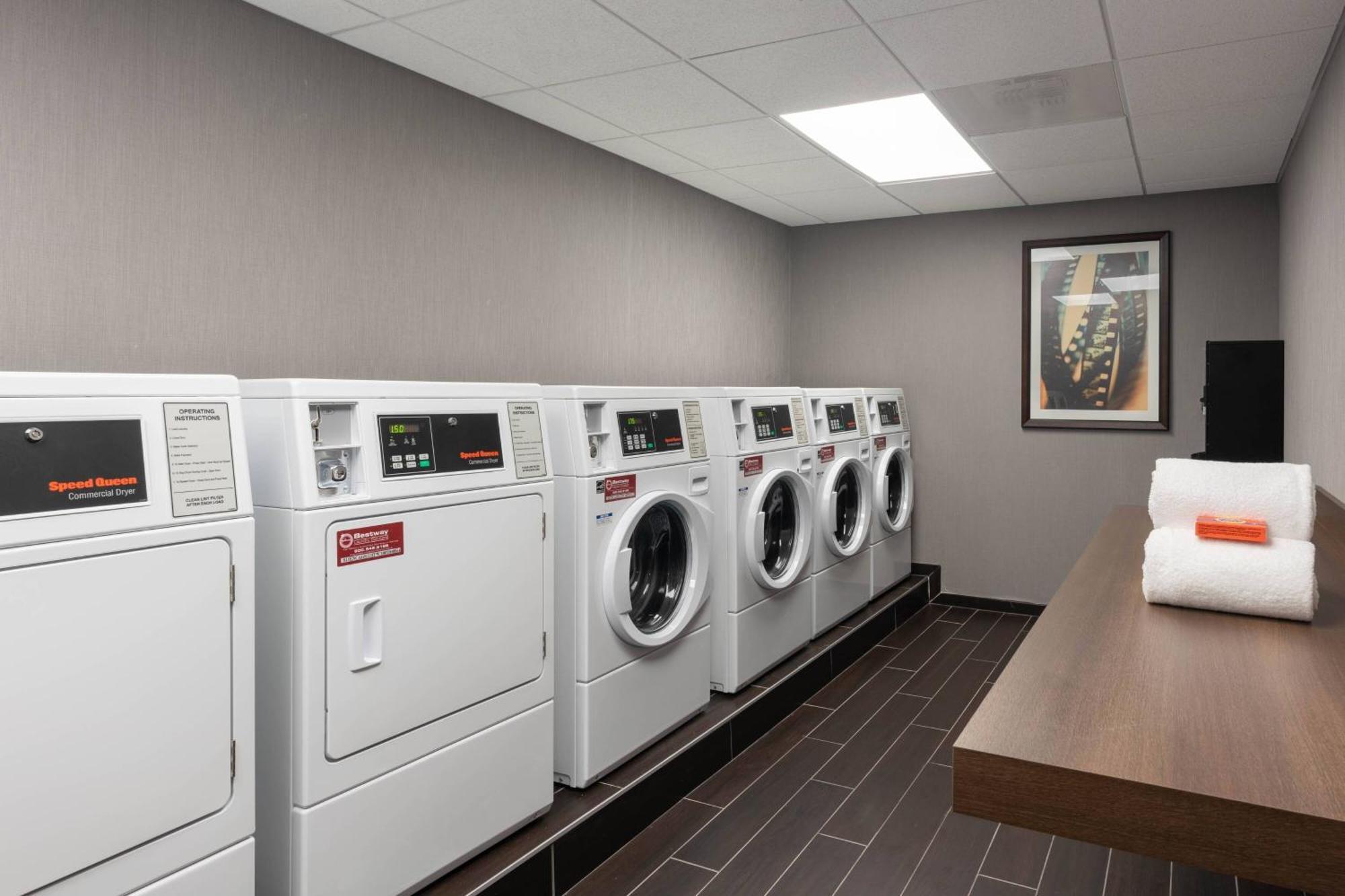 Towneplace Suites By Marriott Thousand Oaks Agoura Hills Luaran gambar